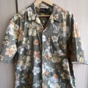 Vintage OP Sports Men’s Size Large‎ Hawaiian Shirt Floral Green Beige Cotton
